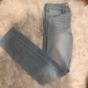 Hollister | Light Wash Skinny Jean